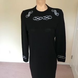 VINTAGE MIKE KORWIN BLACK SWEATER  EMRODERED DRESS SIZE M